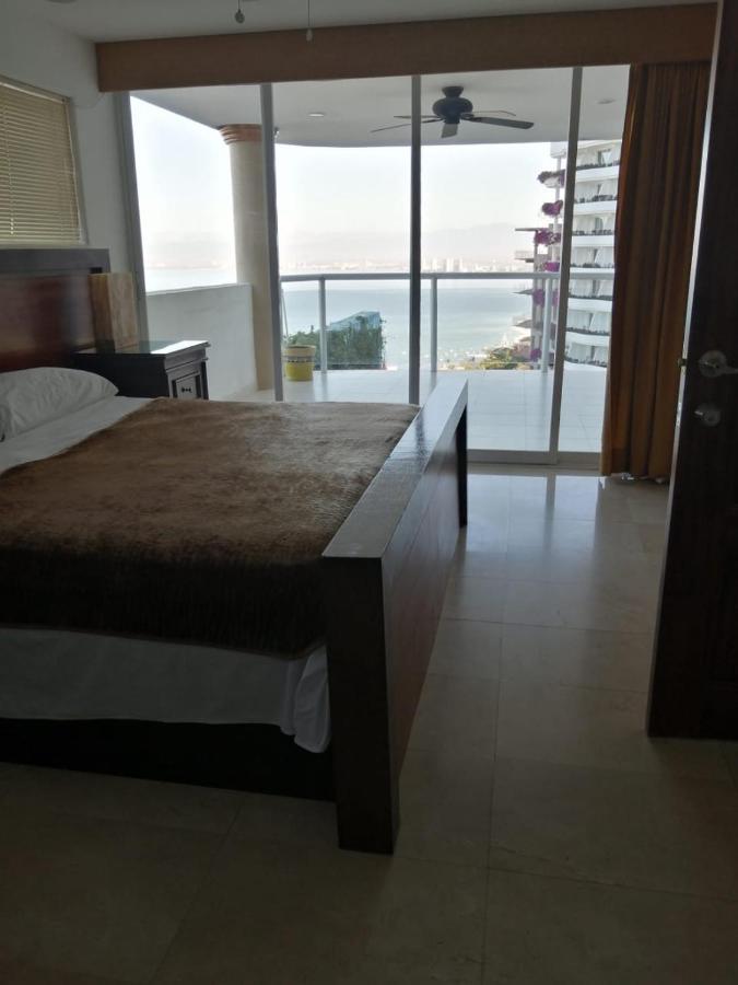 Suite Lit Queen-Size – Vue sur Mer